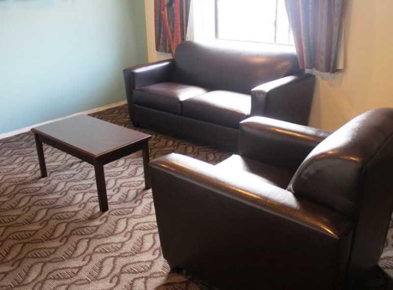 Rodeway Inn & Suites Інґлвуд Екстер'єр фото