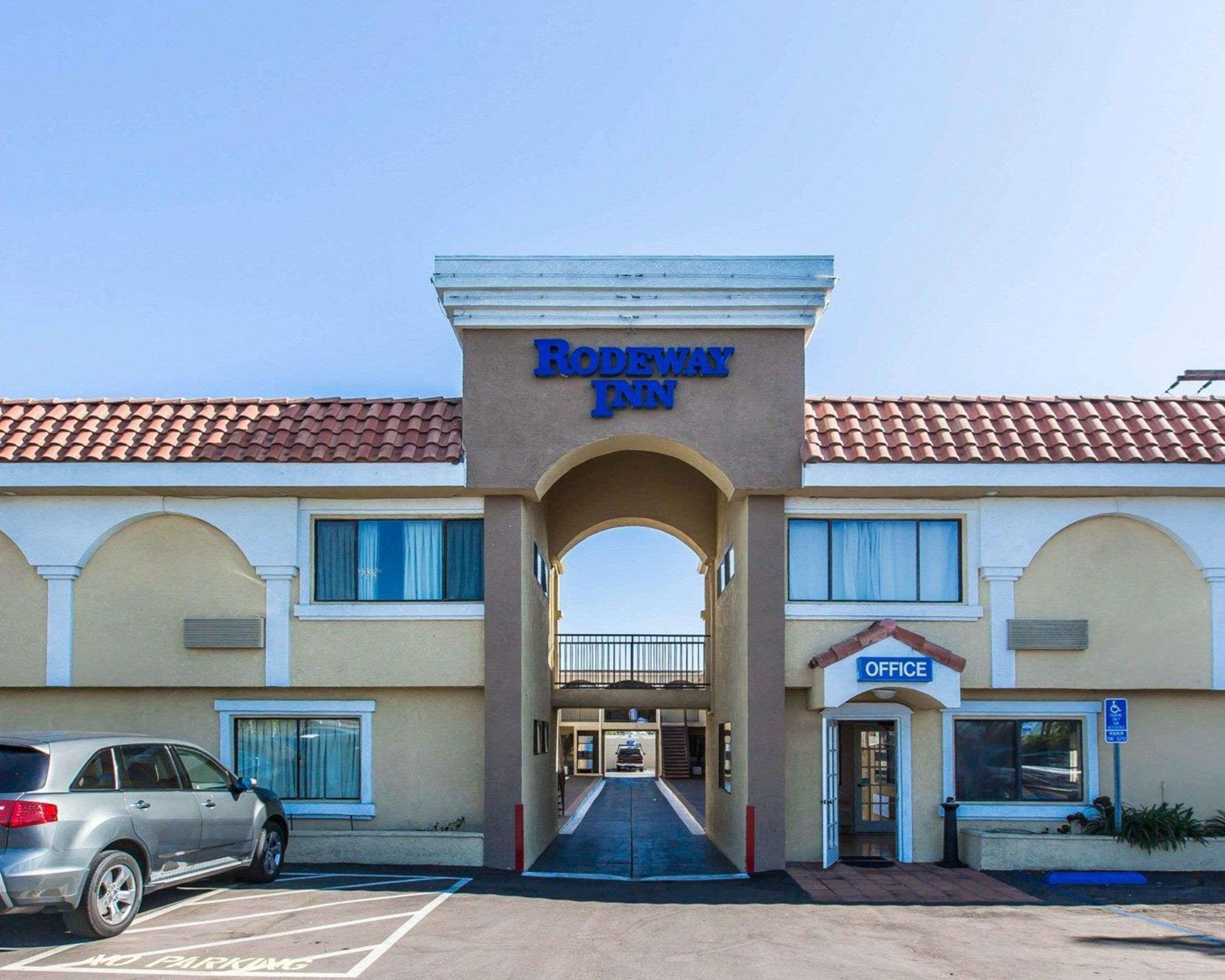 Rodeway Inn & Suites Інґлвуд Екстер'єр фото