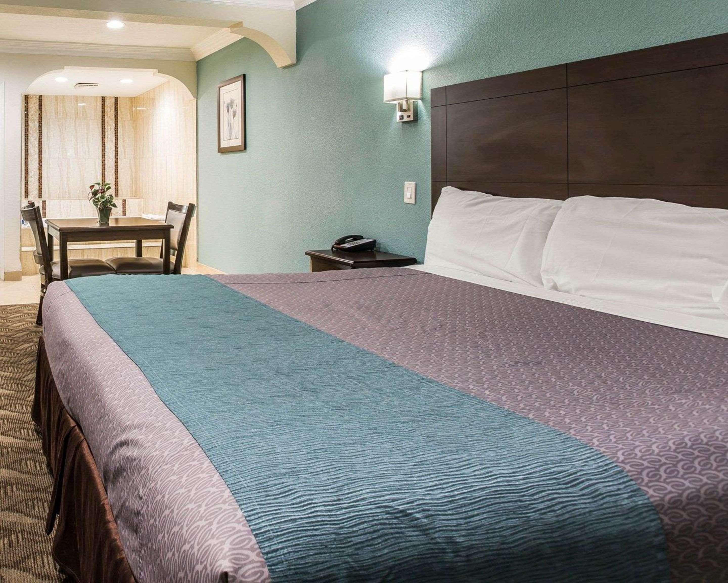 Rodeway Inn & Suites Інґлвуд Екстер'єр фото