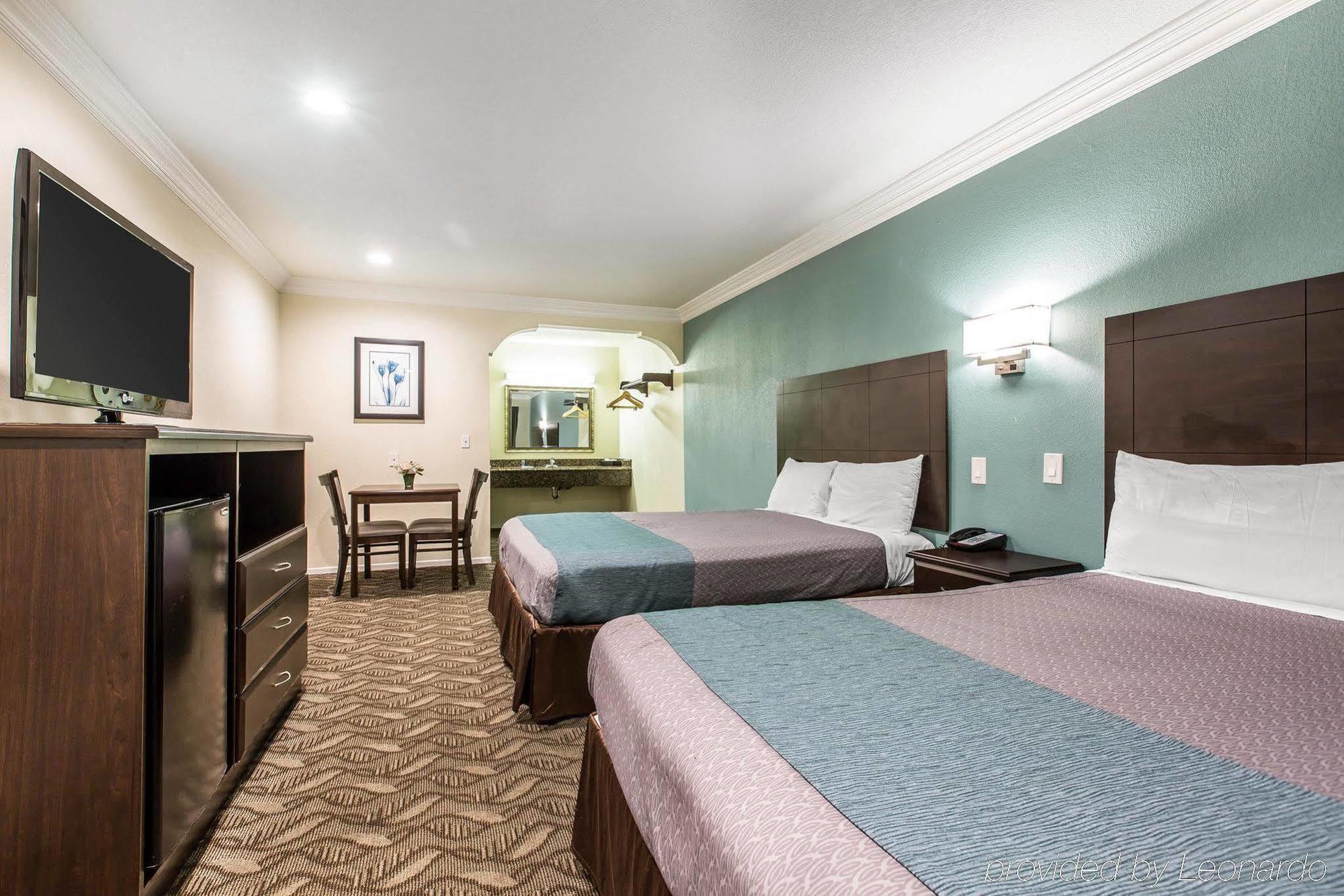 Rodeway Inn & Suites Інґлвуд Екстер'єр фото